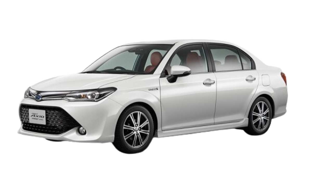 Toyota Axio Price in BD পাওয়া যাচ্ছে মাত্র ২০ লক্ষ টাকায়
